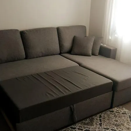 شقة Center Basement Studio - Close To Everything بارنو